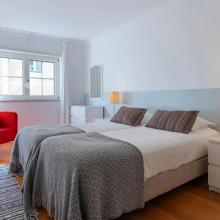 Stylish With Parking By Lovelystay Daire *