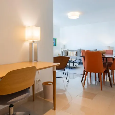 Stylish With Parking By Lovelystay Daire Lisboa
