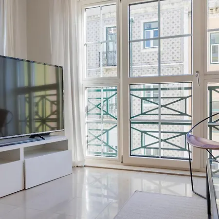 Stylish With Parking By Lovelystay Appartement