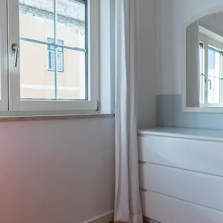 Stylish With Parking By Lovelystay Lisbon